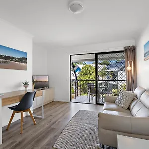 1 Bedroom Unit In 4 Star Tropical In Apartment