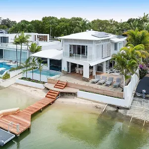 Lucy - Noosa - Holiday home